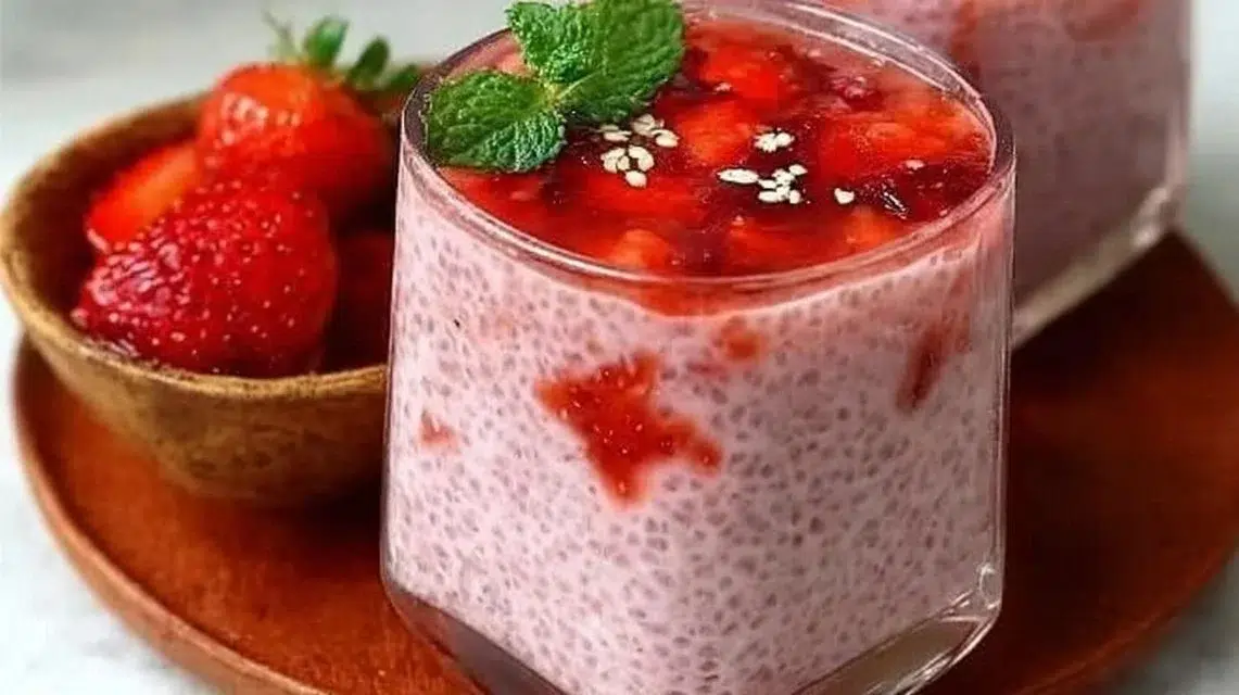Delicious Strawberry Sago dessert with fresh strawberries and tapioca pearls
